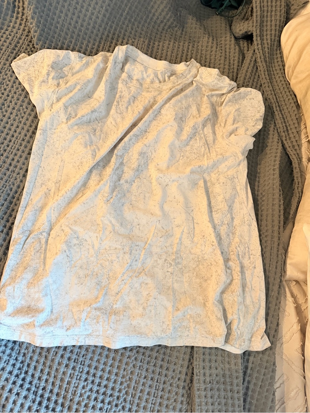 lululemon athletica Girls' Short Sleeve White Heather Tee